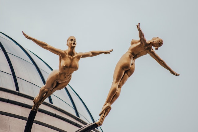 socha nahé ženy